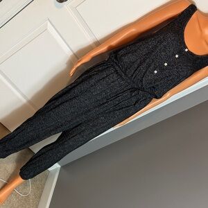 OLD NAVY SLEEVELESS JUMPSUIT